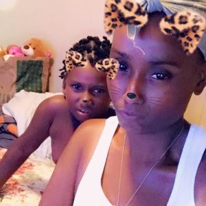 Meet your Posher, Tina